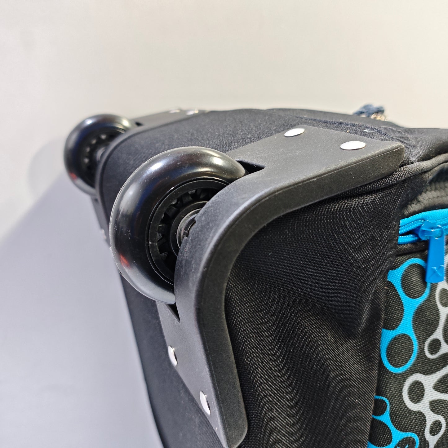 Bolso / Morral Exodus Sport Con Ruedas A15 Cadenas