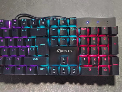 Teclado Mecánico Gaming Rgb Xtrike Me Gk-803 Switch Rojo Negro
